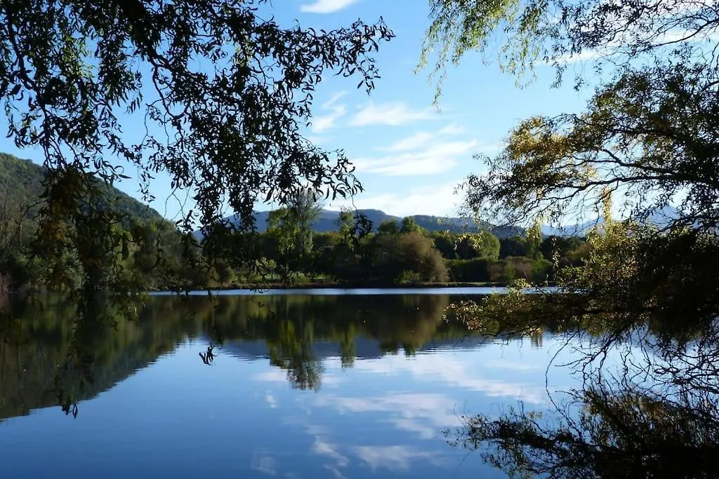 Cottage Les Pyrenees Au Bord De L'Eau Barbazan Holiday home